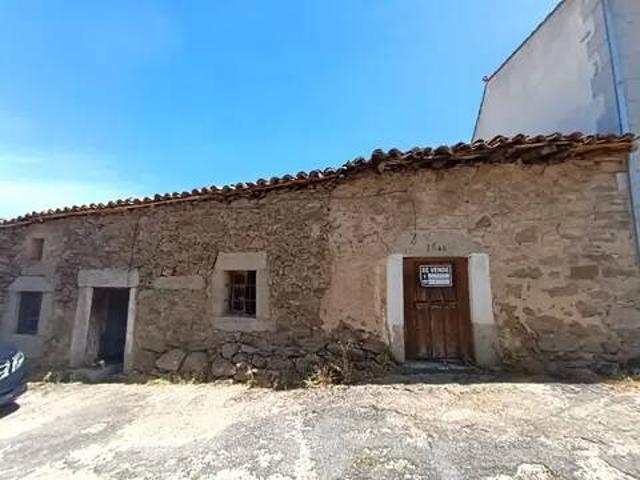 Casa rústica / Caserío en Venta en La Horcajada