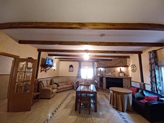 Casa rústica / Caserío en Venta en La Roda