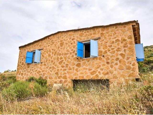 Casa rústica / Caserío en Venta en Lanjarón