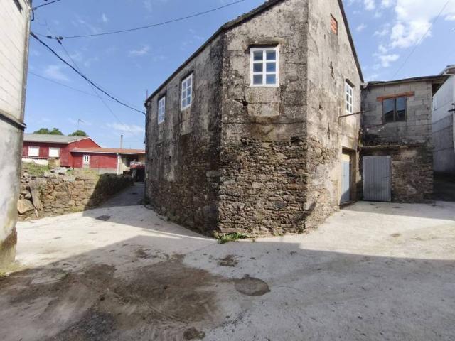 Casa rústica / Caserío en Venta en Lalín