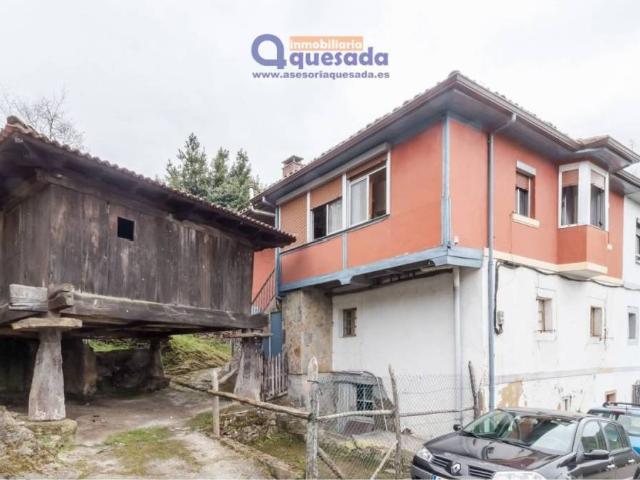Casa rústica / Caserío en Venta en Lena