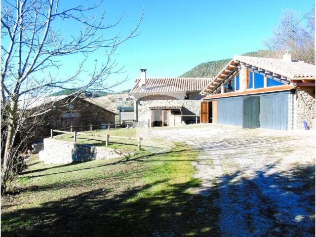 Casa rústica / Caserío en Venta en Les Llosses