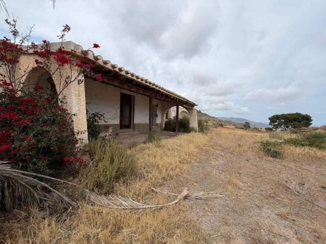 Casa rústica / Caserío en Venta en Lorca