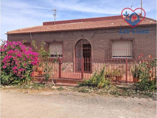 Casa rústica / Caserío en Venta en Lorca