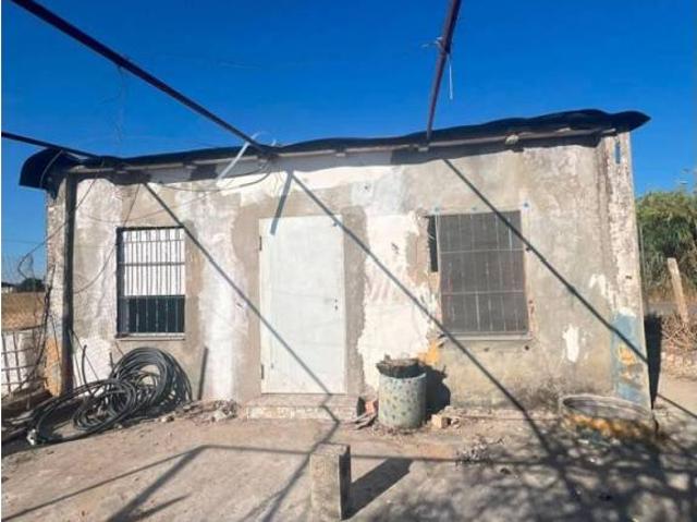 Casa rústica / Caserío en Venta en Los Palacios y Villafranca