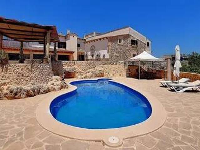 Casa rústica / Caserío en Venta en Lloret de Vistalegre