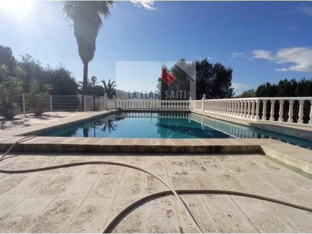Casa rústica / Caserío en Venta en Llosa de Ranes