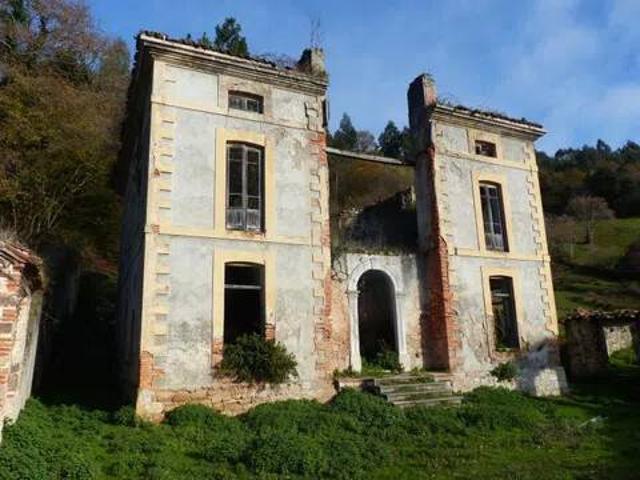 Casa rústica / Caserío en Venta en Llanes