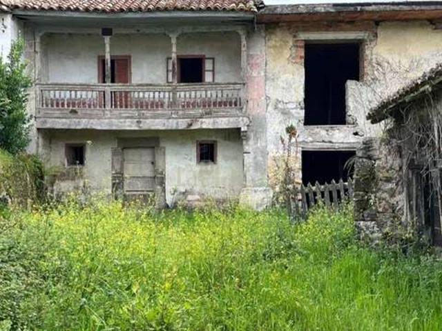 Casa rústica / Caserío en Venta en Llanes