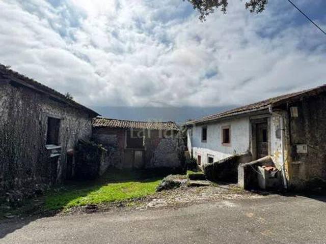 Casa rústica / Caserío en Venta en Llanes