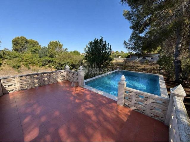 Casa rústica / Caserío en Venta en Llíria
