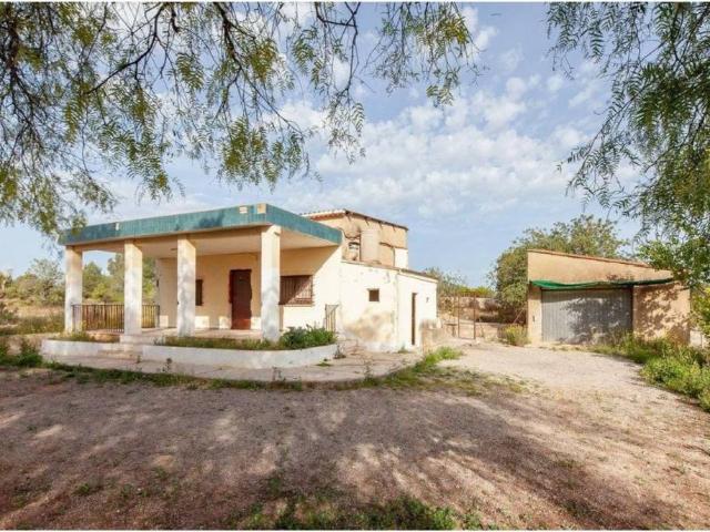 Casa rústica / Caserío en Venta en Llíria
