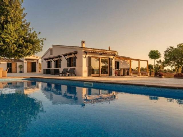 Casa rústica / Caserío en Venta en Llucmajor
