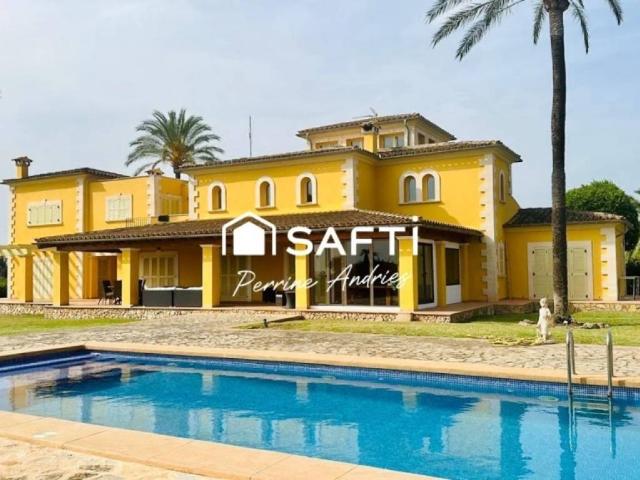 Casa rústica / Caserío en Venta en Manacor