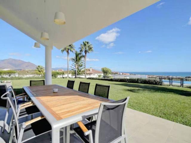 Casa rústica / Caserío en Venta en Manilva