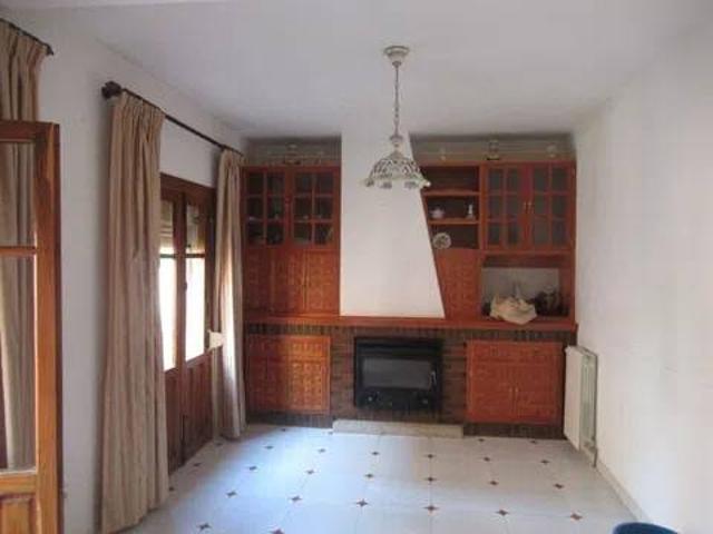 Casa rústica / Caserío en Venta en Madrigal de la Vera