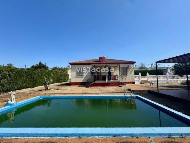 Casa rústica / Caserío en Venta en Mairena del Alcor