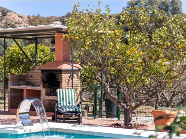 Casa rústica / Caserío en Venta en Málaga