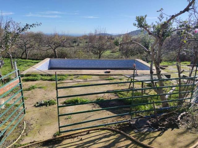 Casa rústica / Caserío en Venta en Malpartida de Plasencia