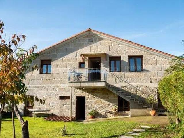 Casa rústica / Caserío en Venta en Marín