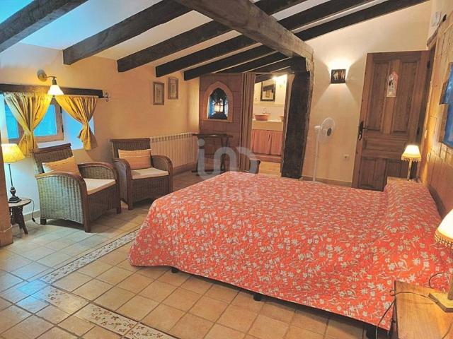 Casa rústica / Caserío en Venta en Medinaceli