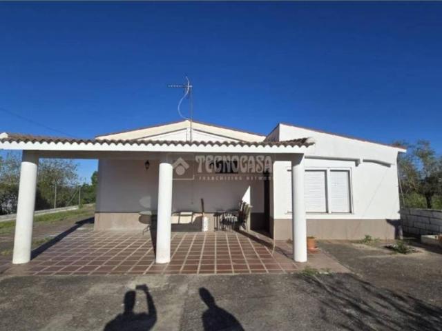 Casa rústica / Caserío en Venta en Montemayor