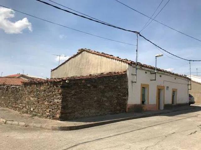 Casa rústica / Caserío en Venta en Montejo