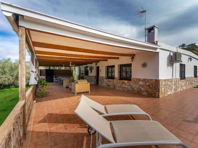 Casa rústica / Caserío en Venta en Monda
