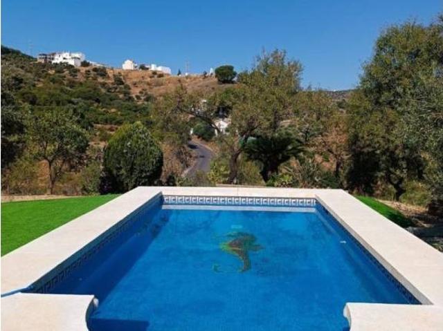 Casa rústica / Caserío en Venta en Monda