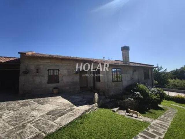 Casa rústica / Caserío en Venta en Mondariz