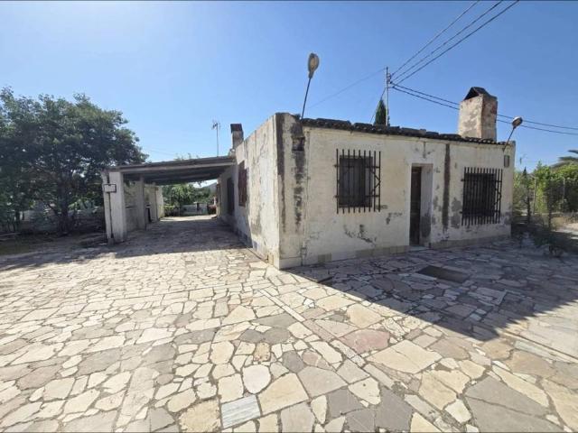 Casa rústica / Caserío en Venta en Monóvar Monòver