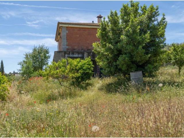 Casa rústica / Caserío en Venta en Moraleda de Zafayona