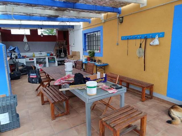 Casa rústica / Caserío en Venta en Motril