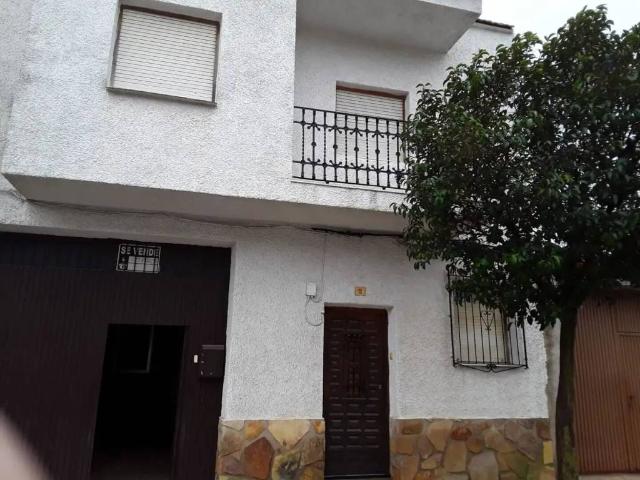 Casa rústica / Caserío en Venta en Munera