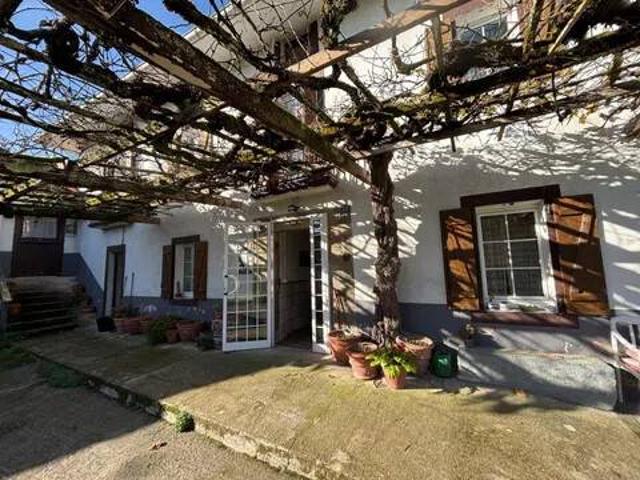 Casa rústica / Caserío en Venta en Mungia