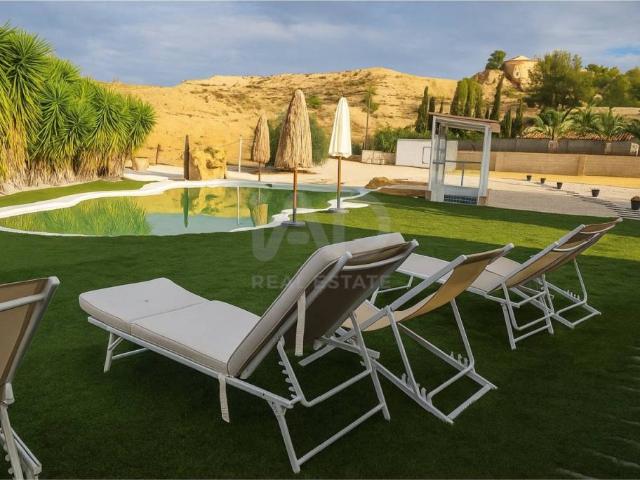 Casa rústica / Caserío en Venta en Murcia