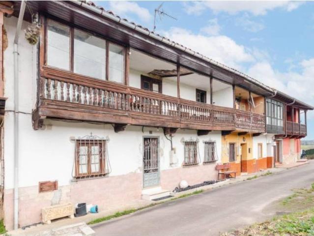 Casa rústica / Caserío en Venta en Nava
