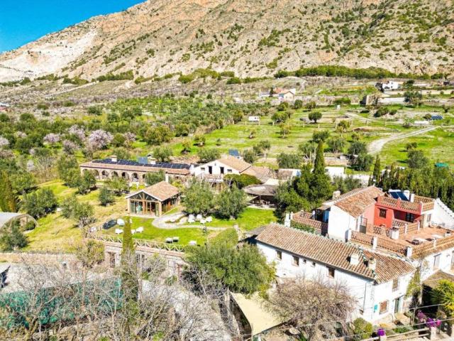 Casa rústica / Caserío en Venta en Nigüelas