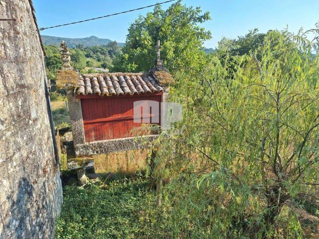 Casa rústica / Caserío en Venta en Nogueira de Ramuín