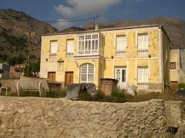 Casa rústica / Caserío en Venta en Orihuela