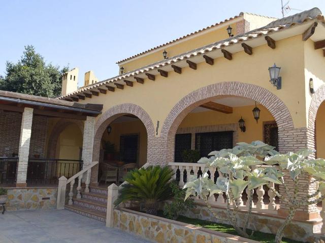 Casa rústica / Caserío en Venta en Orihuela