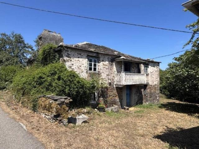 Casa rústica / Caserío en Venta en Ortigueira
