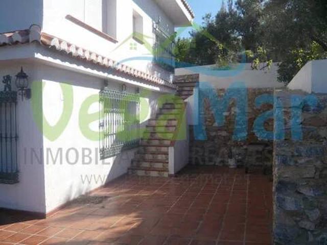 Casa rústica / Caserío en Venta en Otívar