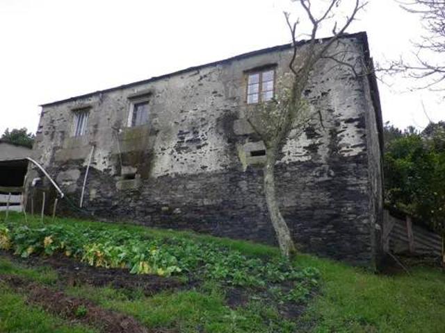 Casa rústica / Caserío en Venta en Ourol