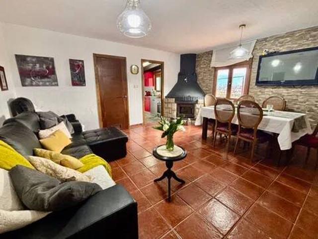 Casa rústica / Caserío en Venta en Oviedo