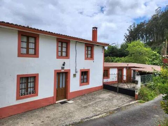 Casa rústica / Caserío en Venta en Oza Cesuras