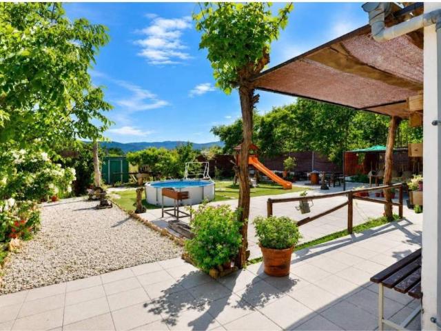 Casa rústica / Caserío en Venta en Padul