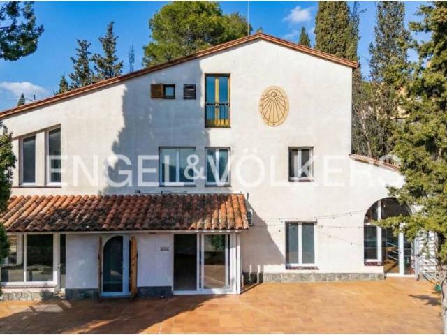 Casa rústica / Caserío en Venta en Palau solità i Plegamans