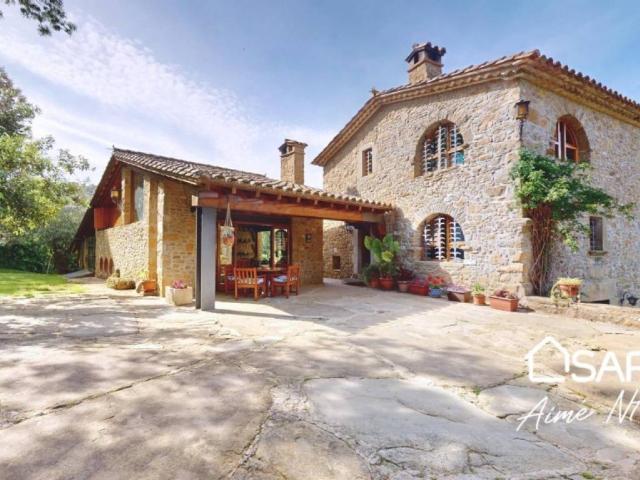 Casa rústica / Caserío en Venta en Palol de Revardit