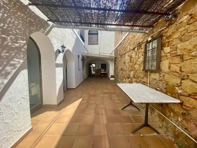 Casa rústica / Caserío en Venta en Pals